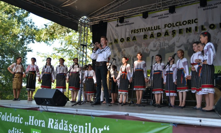 Un eveniment de suflet: Festivalul Folcloric ”Hora Rădășenilor”